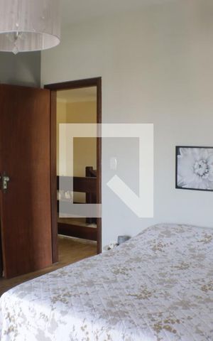 Casa de condomínio à venda com 420m², 5 quartos e 4 vagasQuarto 3 - Suíte