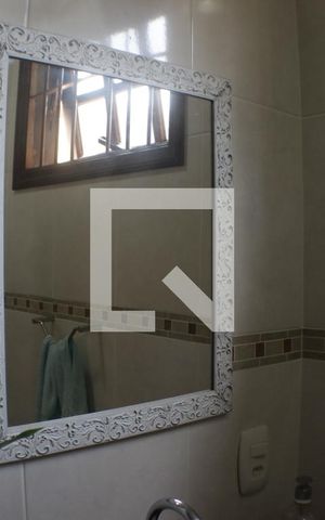 Casa de condomínio à venda com 420m², 5 quartos e 4 vagasLavabo