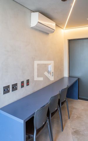 Studio à venda com 23m², 1 quarto e 1 vaga Studio à venda com 23m², 1 quarto e 1 vagaCoworking