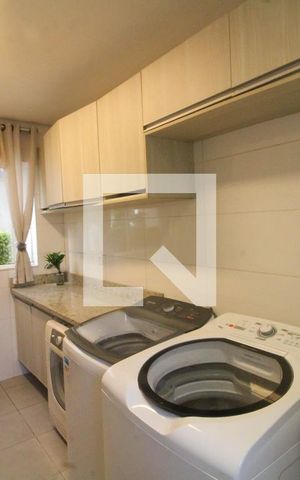 Casa à venda com 586m², 4 quartos e 5 vagasÁrea de Serviço