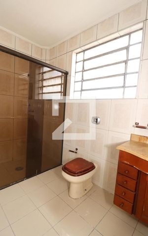 Apartamento à venda com 80m², 2 quartos e sem vagaBanheiro