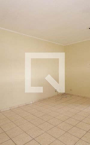 Apartamento à venda com 80m², 2 quartos e sem vagaSala