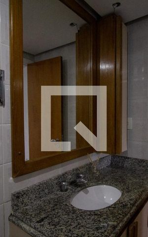 Apartamento para alugar com 200m², 3 quartos e 2 vagas Apartamento para alugar com 200m², 3 quartos e 2 vagasBanheiro da Suíte