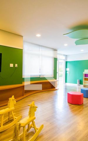 Apartamento à venda com 118m², 3 quartos e 2 vagas Apartamento à venda com 118m², 3 quartos e 2 vagasÁrea comum - Brinquedoteca