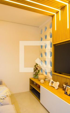 Apartamento à venda com 118m², 3 quartos e 2 vagas Apartamento à venda com 118m², 3 quartos e 2 vagasSala de TV