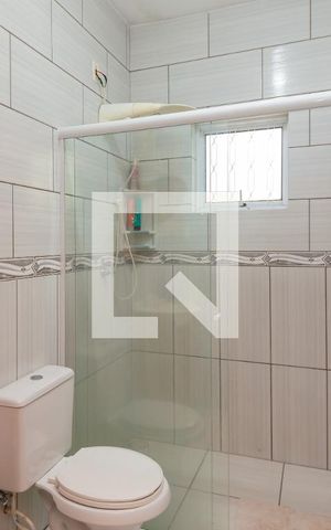 Casa à venda com 200m², 2 quartos e 2 vagas Casa à venda com 200m², 2 quartos e 2 vagasBanheiro