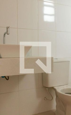 Casa de condomínio à venda com 92m², 2 quartos e 3 vagas Casa de condomínio à venda com 92m², 2 quartos e 3 vagasBanheiro suite 2