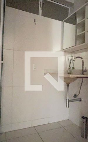 Apartamento à venda com 72m², 2 quartos e 1 vaga Apartamento à venda com 72m², 2 quartos e 1 vagaBanheiro Social