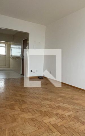 Apartamento à venda com 72m², 2 quartos e 1 vaga Apartamento à venda com 72m², 2 quartos e 1 vagaSala