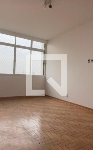 Apartamento à venda com 72m², 2 quartos e 1 vaga Apartamento à venda com 72m², 2 quartos e 1 vagaSala