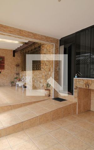 Casa à venda com 130m², 2 quartos e 3 vagasGaragem