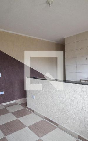 Casa para alugar com 35m², 1 quarto e sem vagasala / cozinha