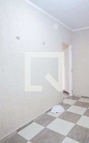 Casa para alugar com 35m², 1 quarto e sem vagaquarto