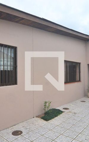 Casa à venda com 150m², 2 quartos e 2 vagasPátio