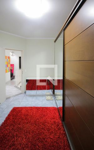 Casa à venda com 310m², 4 quartos e 2 vagas Casa à venda com 310m², 4 quartos e 2 vagasQuarto 3
