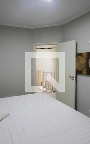Casa à venda com 310m², 4 quartos e 2 vagas Casa à venda com 310m², 4 quartos e 2 vagasQuarto 2