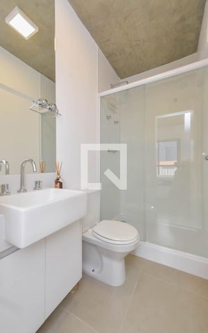 Studio para alugar com 33m², 1 quarto e sem vaga Studio para alugar com 33m², 1 quarto e sem vagaBanheiro