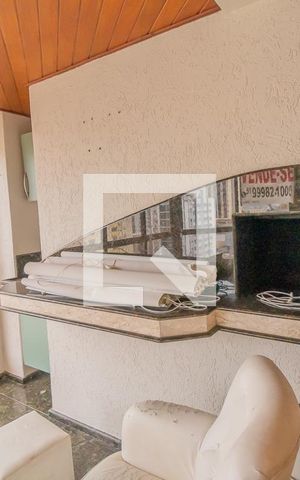 Apartamento à venda com 200m², 4 quartos e 2 vagasSacada da sala