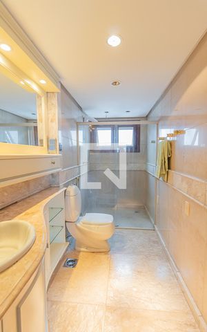 Apartamento à venda com 200m², 4 quartos e 2 vagasBanheiro do Quarto 3