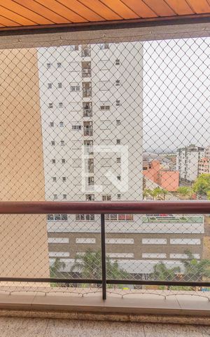 Apartamento à venda com 200m², 4 quartos e 2 vagasSacada do quarto 1