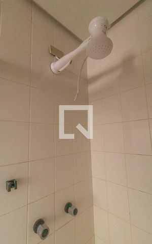 Apartamento à venda com 200m², 4 quartos e 2 vagasBanheiro de Serviço