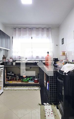 Casa à venda com 283m², 3 quartos e 2 vagasCozinha