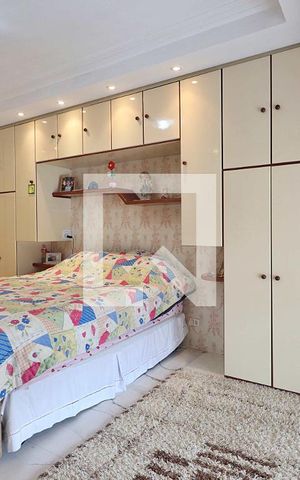 Casa à venda com 283m², 3 quartos e 2 vagasQuarto 1 - Suíte