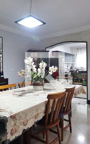 Casa à venda com 283m², 3 quartos e 2 vagasCopa