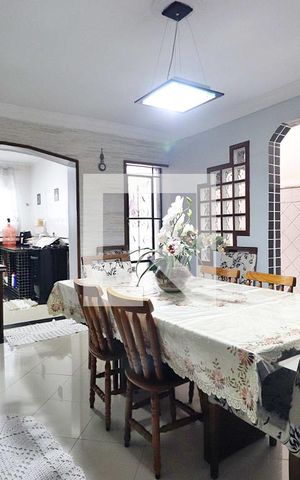 Casa à venda com 283m², 3 quartos e 2 vagasCopa