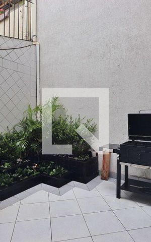 Casa à venda com 283m², 3 quartos e 2 vagasQuintal
