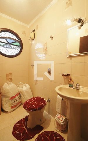 Casa à venda com 283m², 3 quartos e 2 vagasLavabo