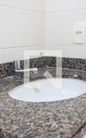Apartamento à venda com 70m², 3 quartos e 2 vagas Apartamento à venda com 70m², 3 quartos e 2 vagasBanheiro da Suíte 1