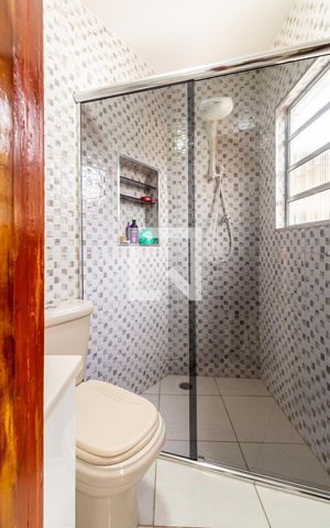 Casa à venda com 150m², 2 quartos e 2 vagasBanheiro da Suíte