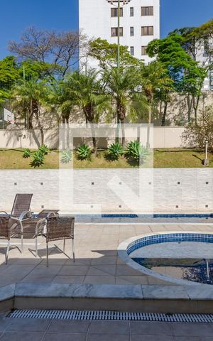 Apartamento para alugar com 80m², 3 quartos e 2 vagas Apartamento para alugar com 80m², 3 quartos e 2 vagasPiscina