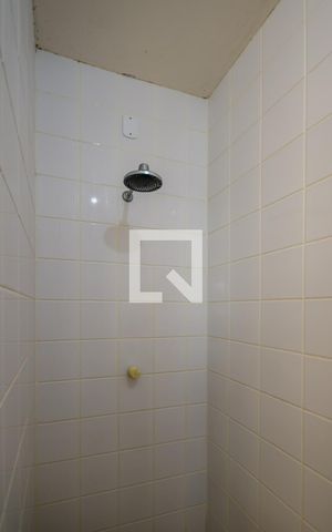 Apartamento para alugar com 80m², 3 quartos e 2 vagas Apartamento para alugar com 80m², 3 quartos e 2 vagasDucha
