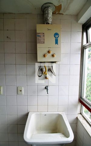 Apartamento para alugar com 70m², 2 quartos e 1 vagaÁrea de Serviço
