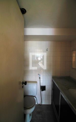 Apartamento para alugar com 70m², 2 quartos e 1 vagaBanheiro Social