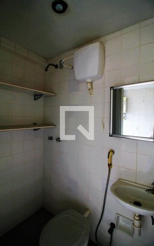 Apartamento para alugar com 70m², 2 quartos e 1 vagaBanheiro de serviço