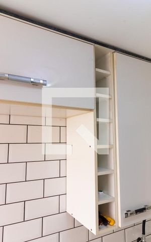 Apartamento para alugar com 46m², 2 quartos e 1 vaga Apartamento para alugar com 46m², 2 quartos e 1 vagaCozinha - Armários