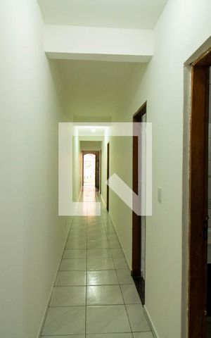 Casa para alugar com 118m², 3 quartos e 2 vagas Casa para alugar com 118m², 3 quartos e 2 vagasSala