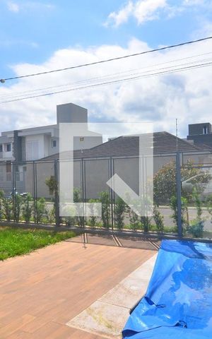 Casa à venda com 170m², 3 quartos e 3 vagasPátio