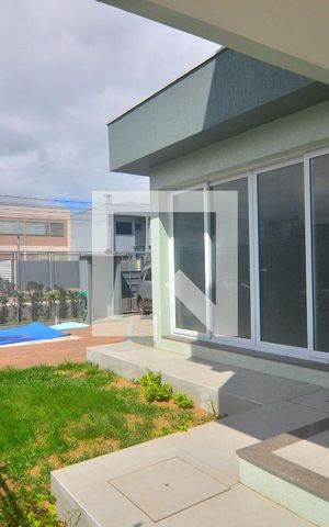 Casa à venda com 170m², 3 quartos e 3 vagasPátio