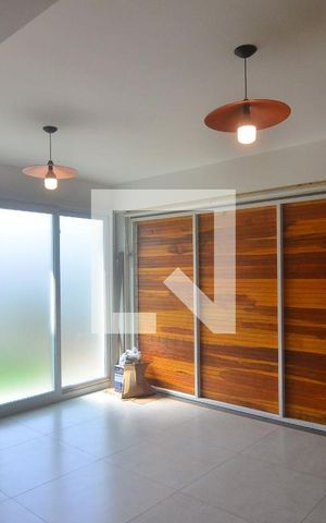 Casa à venda com 170m², 3 quartos e 3 vagasGaragem