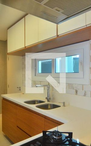 Casa à venda com 170m², 3 quartos e 3 vagasBanheiro 2