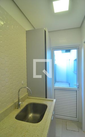 Casa à venda com 170m², 3 quartos e 3 vagasÁrea de Serviço