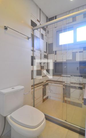 Casa à venda com 170m², 3 quartos e 3 vagasBanheiro 2