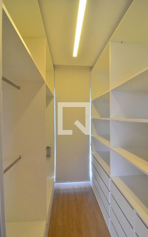 Casa à venda com 170m², 3 quartos e 3 vagasCloset