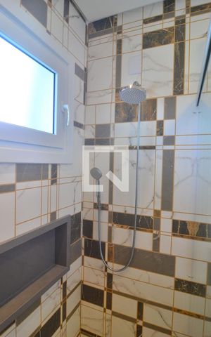 Casa à venda com 170m², 3 quartos e 3 vagasBanheiro 2