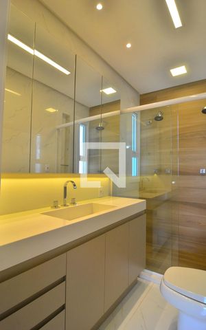 Casa à venda com 170m², 3 quartos e 3 vagasBanheiro suíte