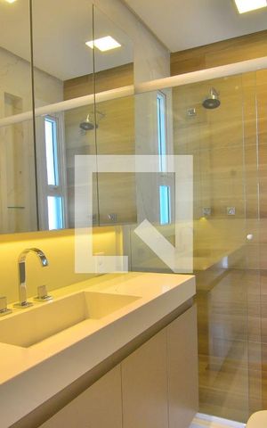 Casa à venda com 170m², 3 quartos e 3 vagasBanheiro suíte